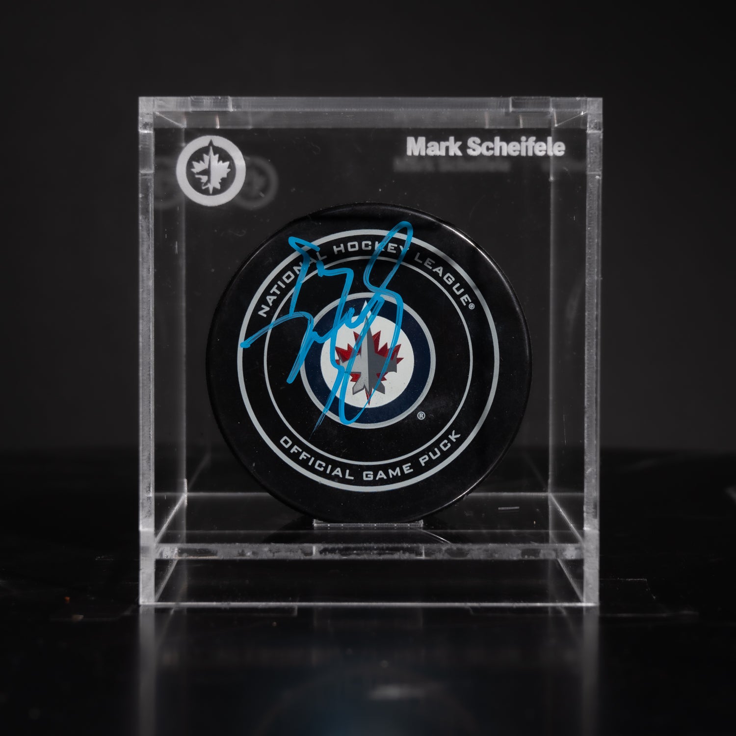 Puck Firmado Mark Scheifele- Winnipeg Jets